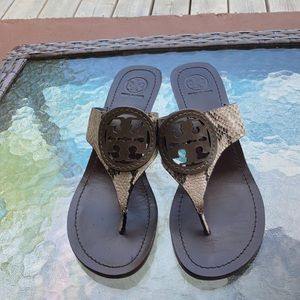 EUC, Wore once,Beautiful, snake skin pattern